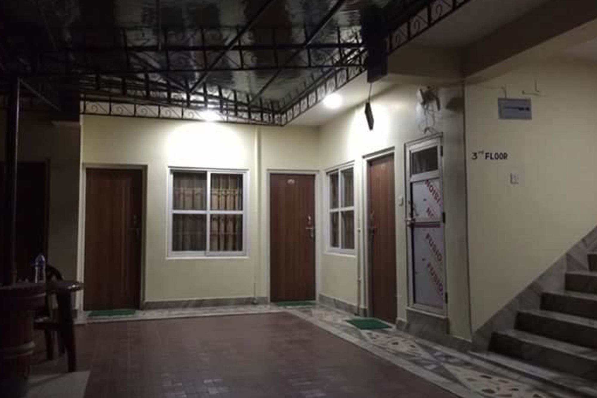 Hotel Bhadrakali Pokhara Inn מראה חיצוני תמונה